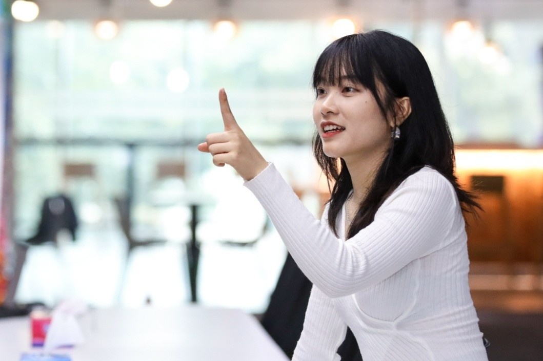 Nhan su TP.HCM lan dau nhan thuong Tet hon 100 trieu dong hinh anh