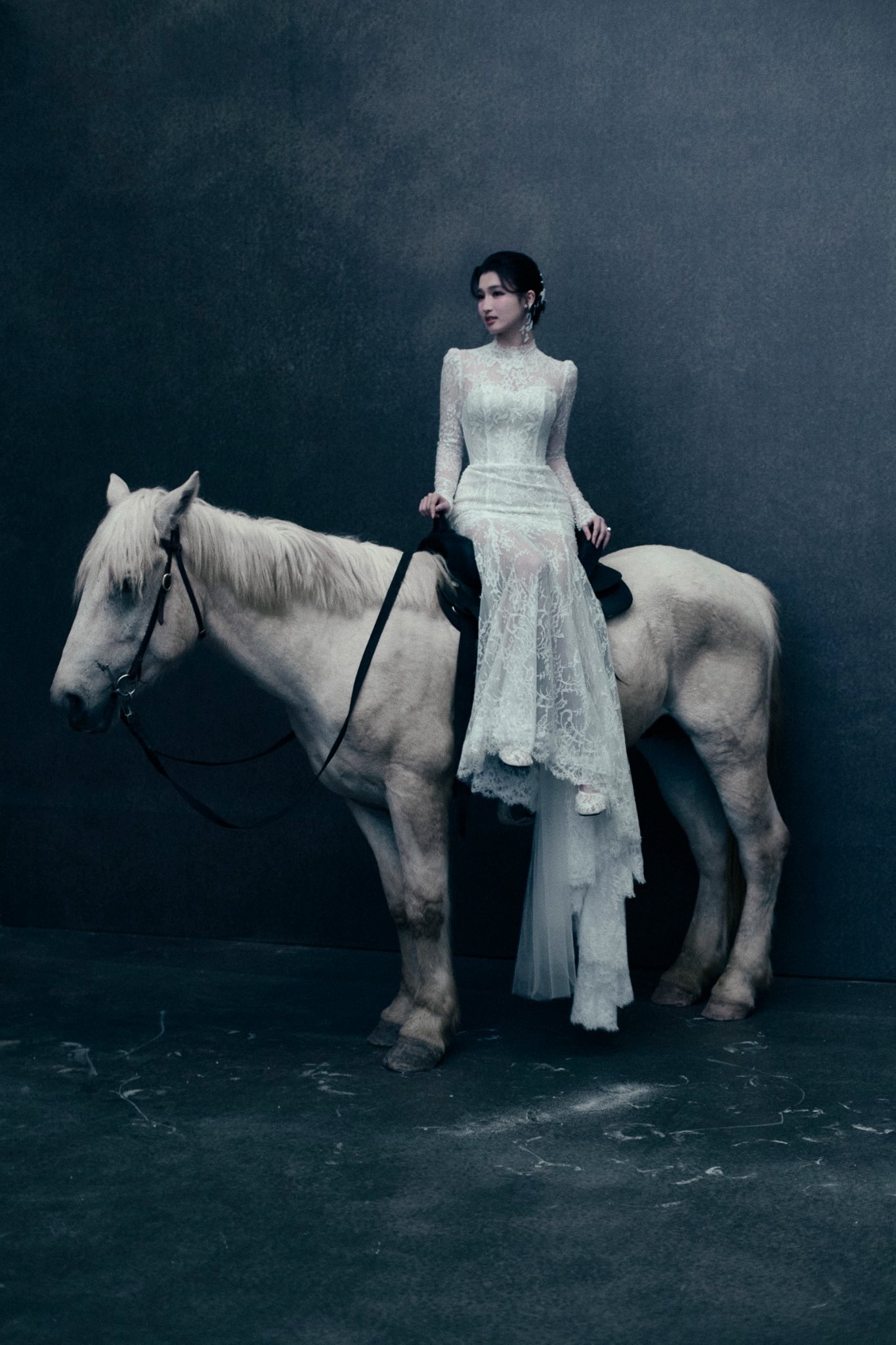 Phuong Nhi,  Minh Hoang,  anh cuoi anh 1