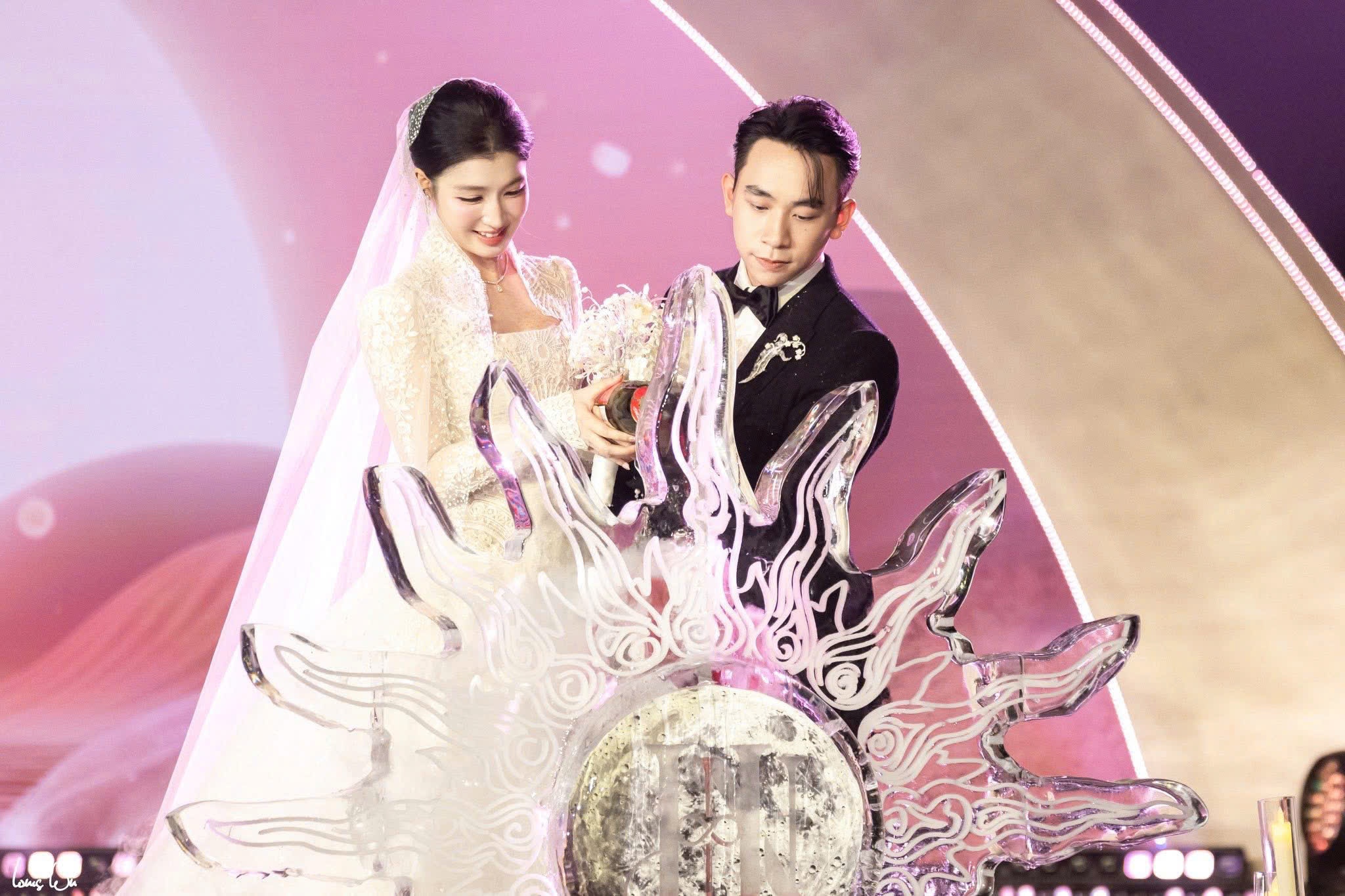 Phuong Nhi,  Minh Hoang,  dam cuoi anh 1