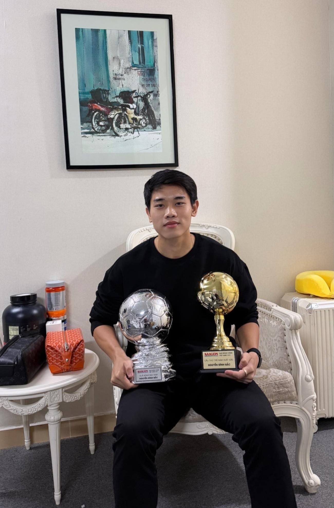 Đình Bắc, Louis Vuitton, Goyard, cầu thủ ảnh 1 Dinh Bac, Louis Vuitton, Goyard, cau thu anh 1