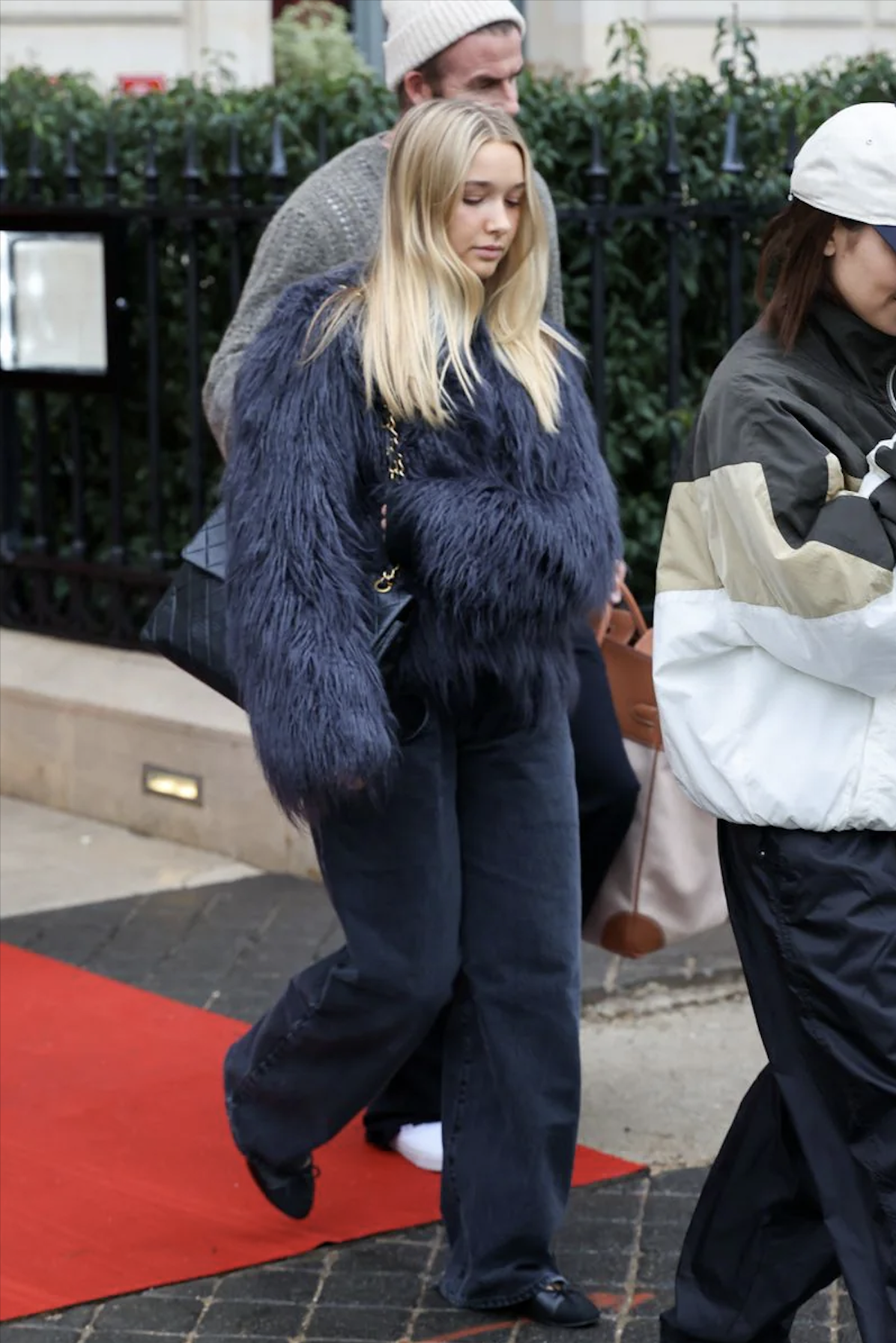 Beckham, con gái, váy ngủ, Paris, thời trang ảnh 3 Beckham, con gai, vay ngu, Paris, thoi trang anh 3