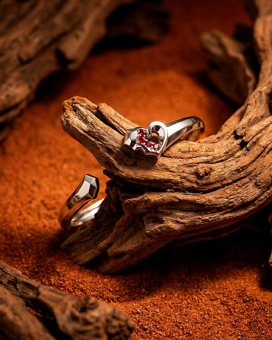 Valentine,  Lava U,  PNJ anh 2