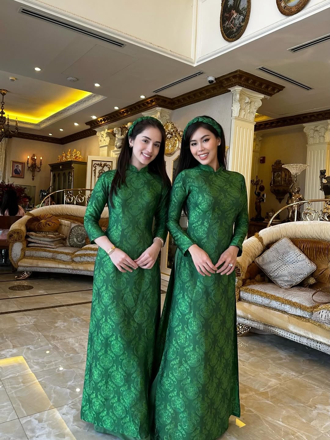 Johnathan Hanh Nguyen,  ty phu,  con trai,  Tien Nguyen anh 3