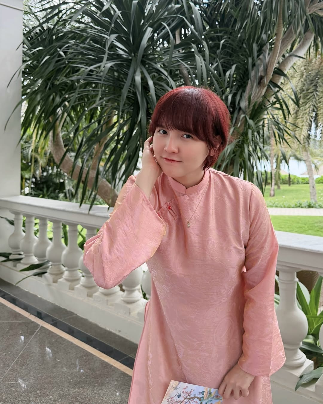 ao,  ao nguc,  ao dai,  Tet anh 7