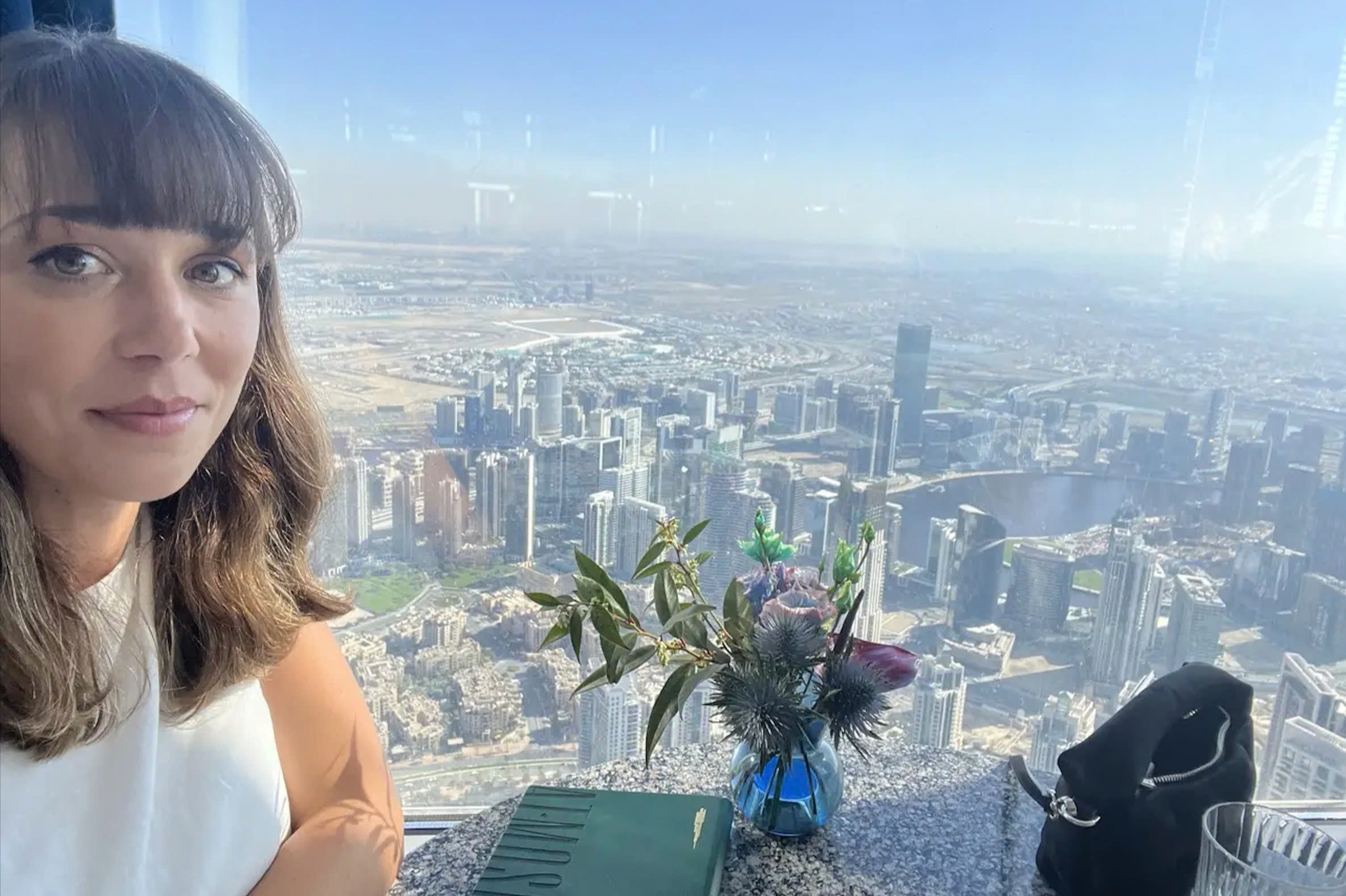 Nha bao o thu do UAE: 'Thuc te khac xa thong tin tren mang' hinh anh