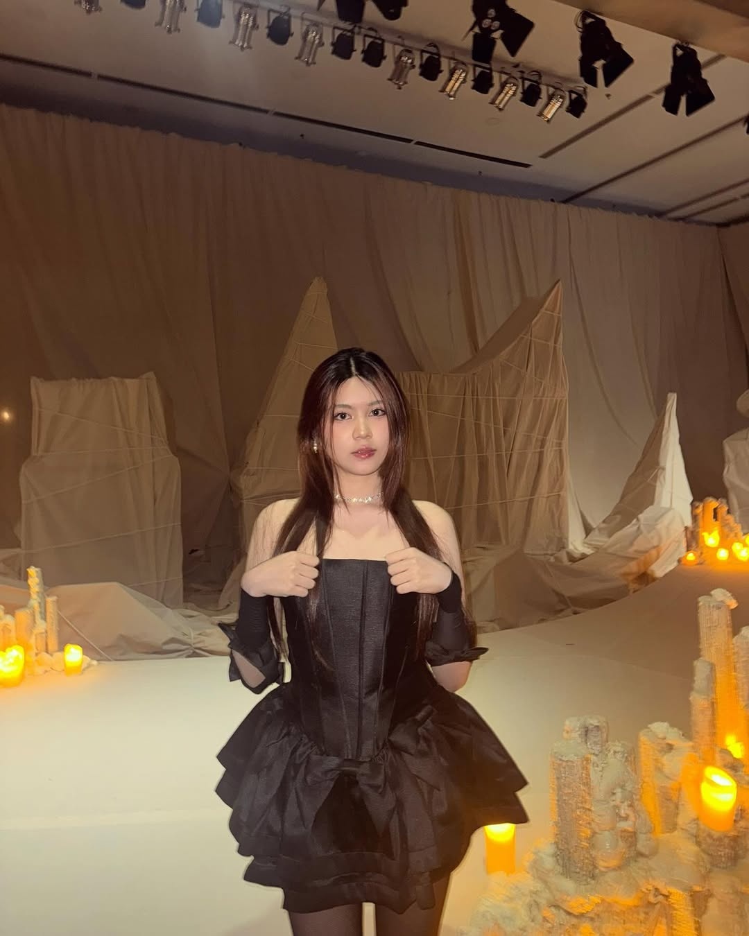 Quyen Linh,  thoi trang,  Lo Lem anh 8