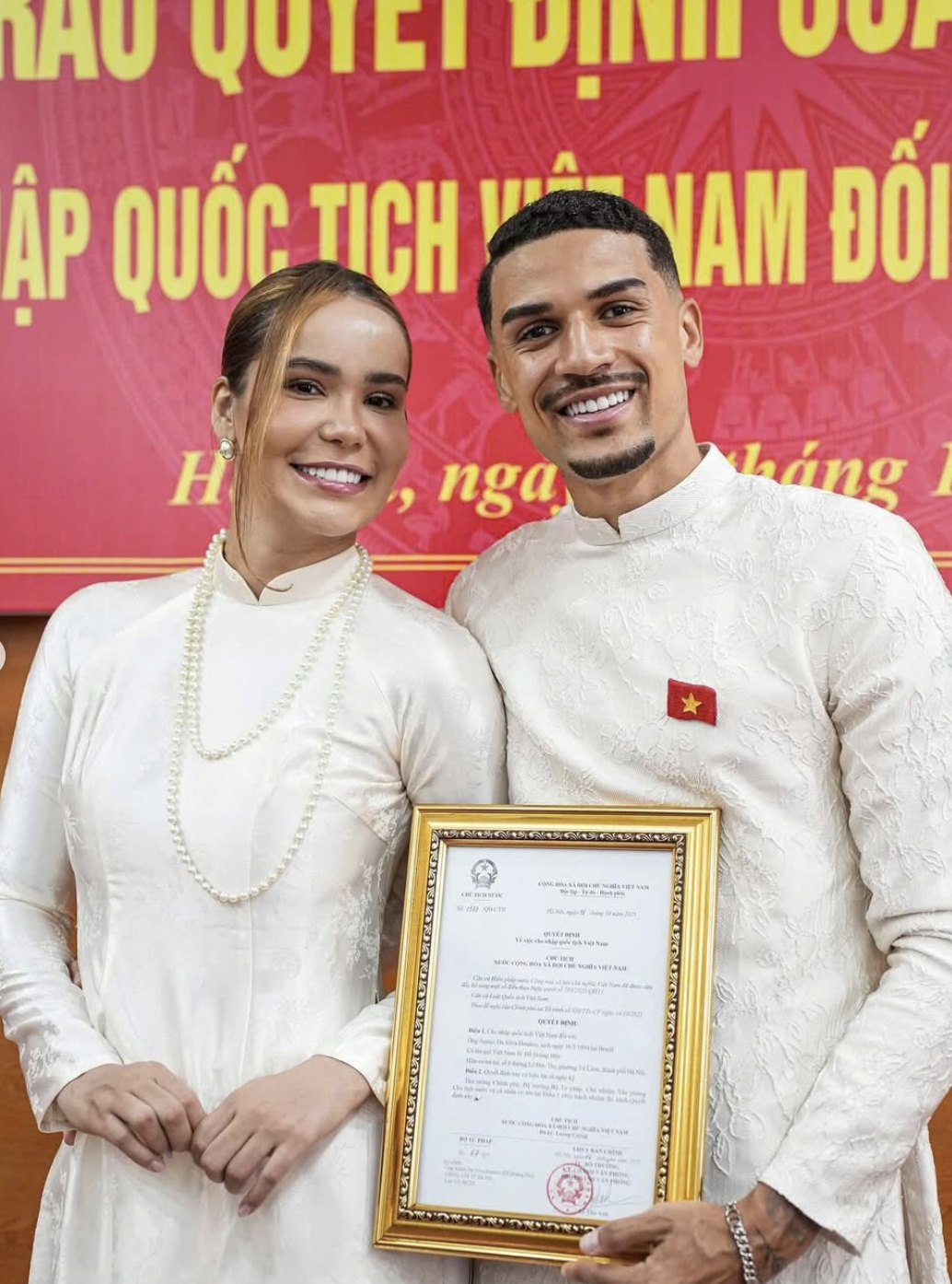 WAG, Hoàng Hên, Xuân Son, Bùi Tiến Dũng ảnh 2 WAG, Hoang Hen, Xuan Son, Bui Tien Dung anh 2