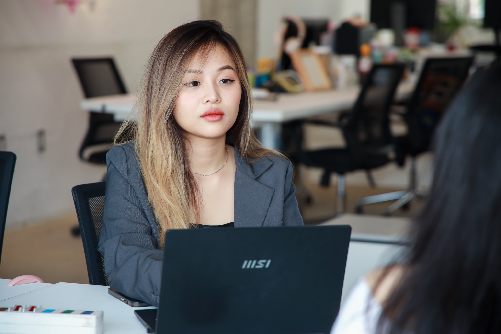 thue,  thue TNCN,  nhan su,  doanh nghiep,  dich vu,  cong viec anh 3