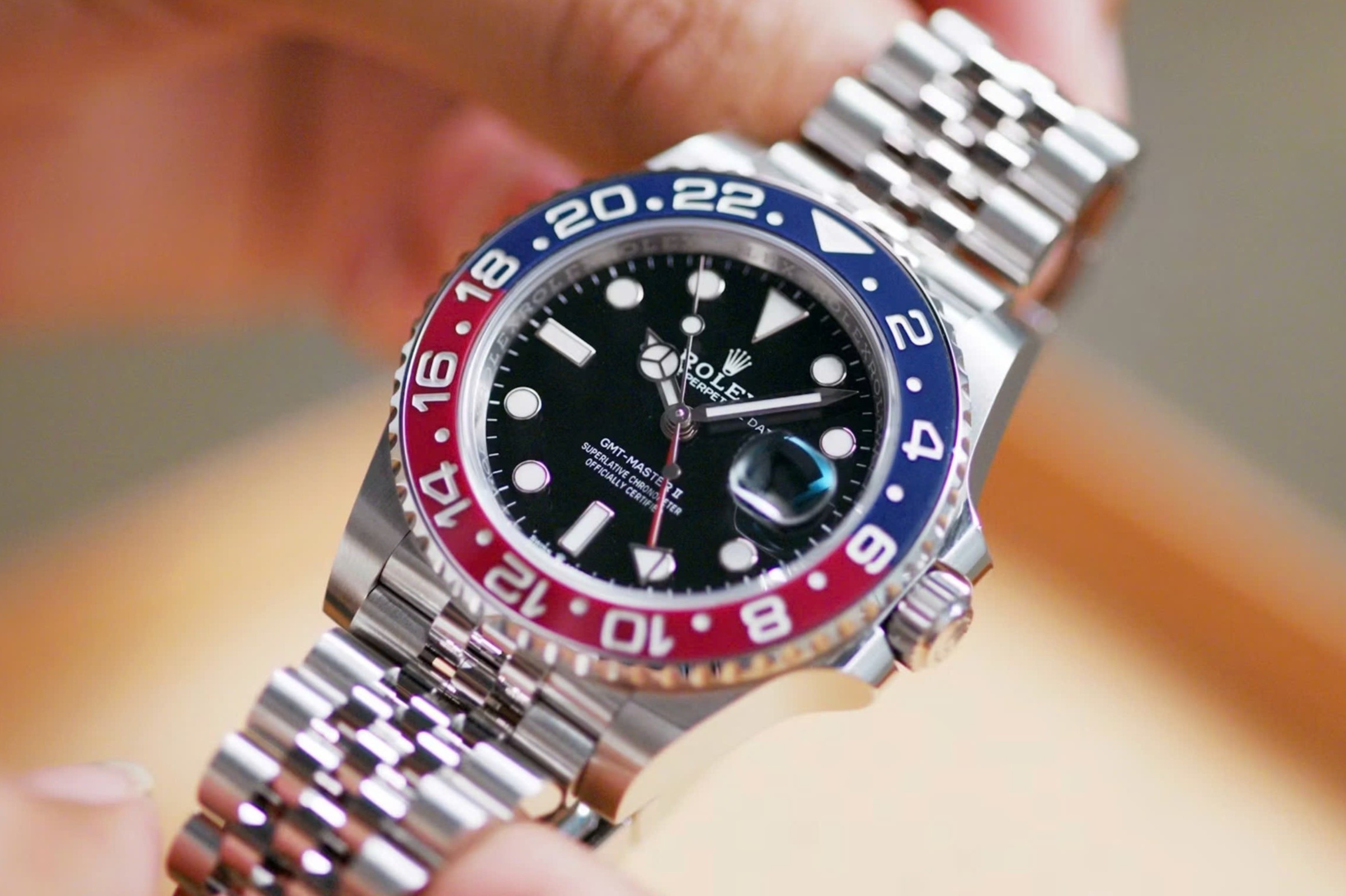 Dong ho Rolex 'Pepsi' bi khai tu hinh anh