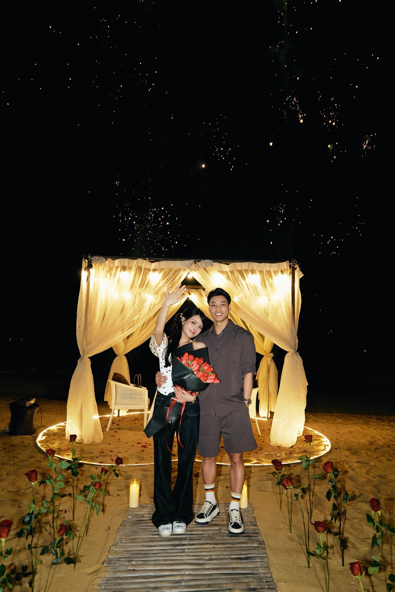 cầu thủ, bóng đá, bạn gái, cưới, cầu hôn ảnh 2 cau thu, bong da, ban gai, cuoi, cau hon anh 2