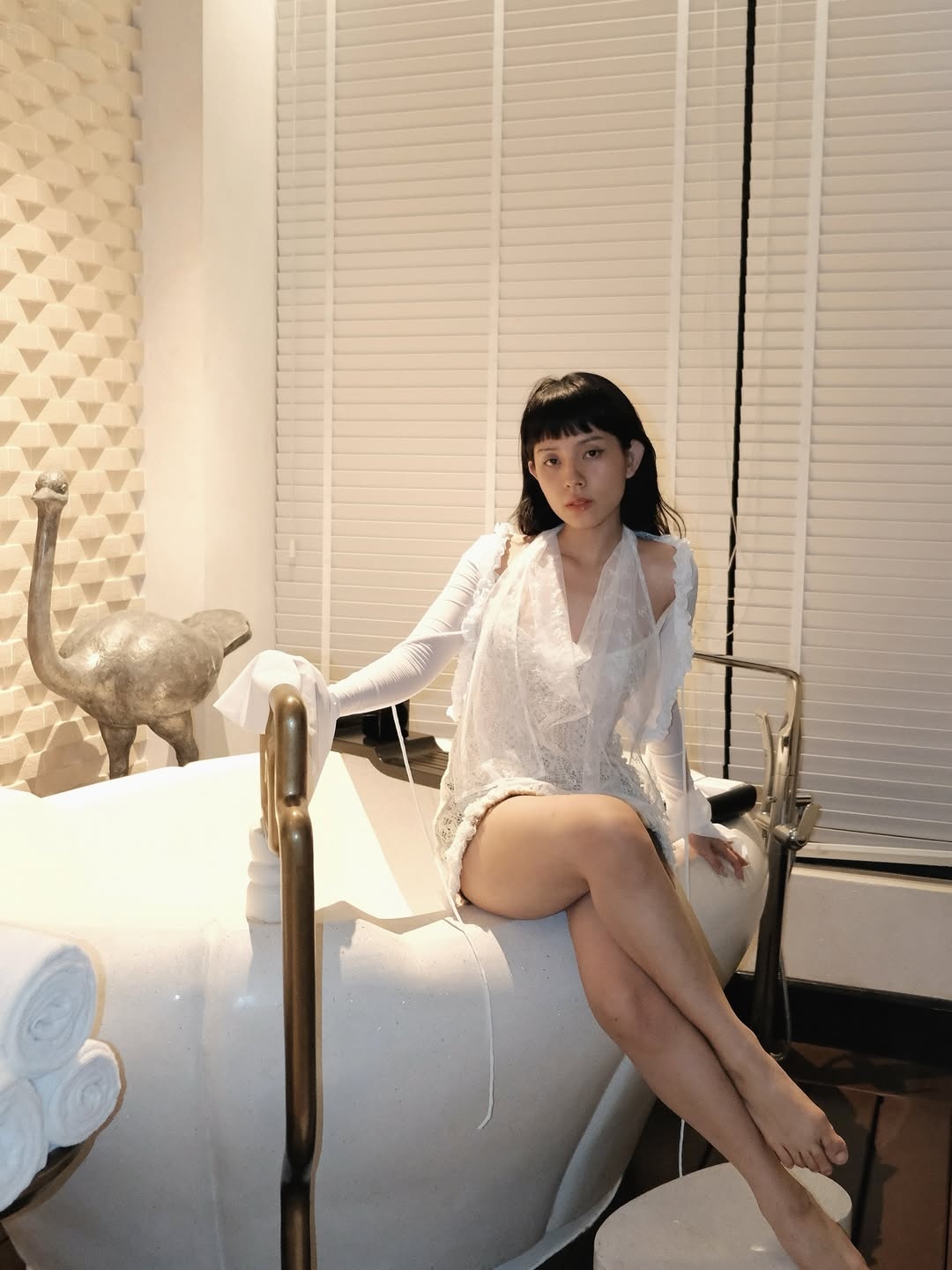 Han Hang,  May Chi,  Ngoc Trinh,  bikini,  bien,  thoi trang,  Newsfeed Rate anh 7