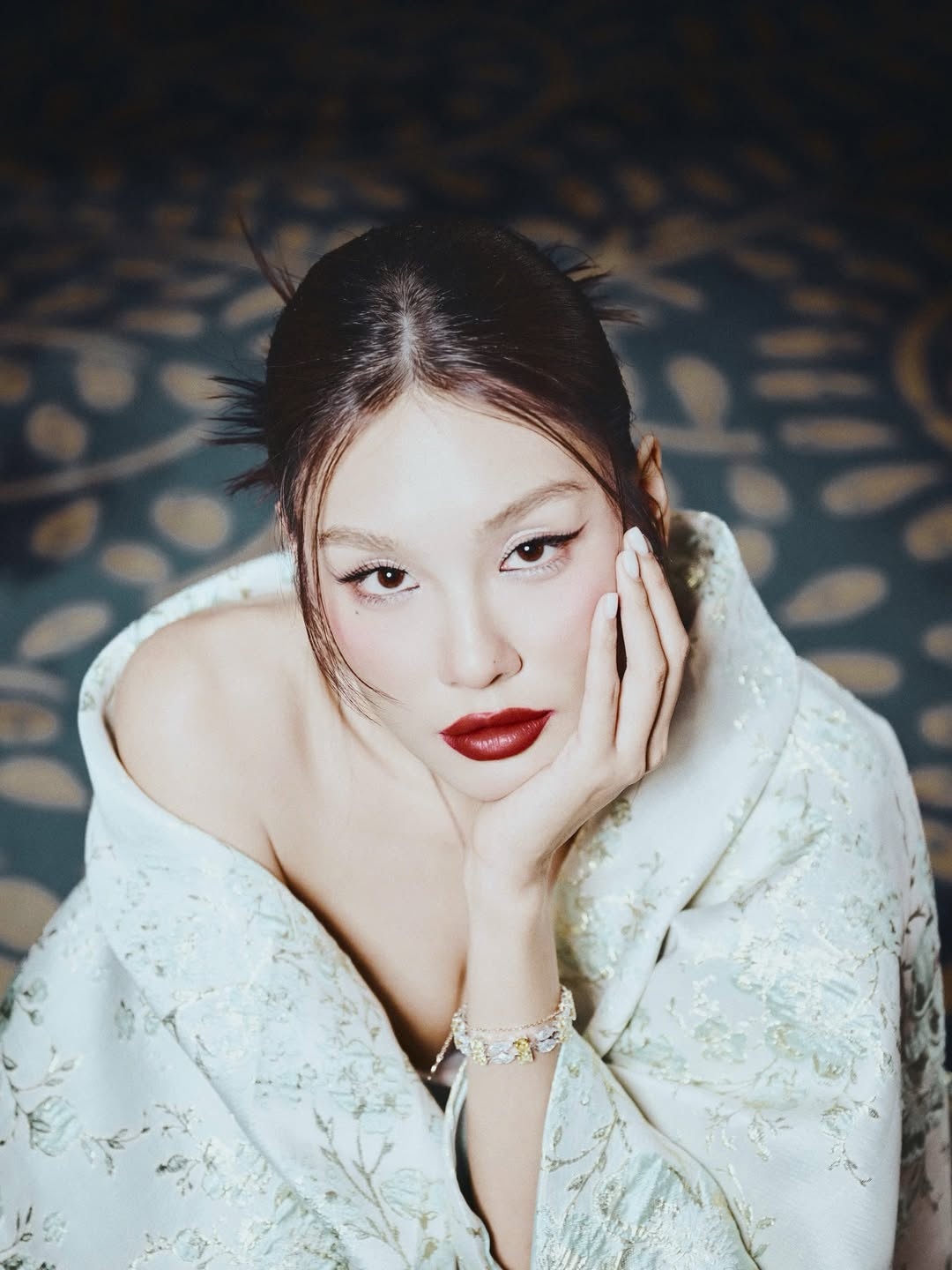 Han Hang,  May Chi,  Ngoc Trinh,  bikini,  bien,  thoi trang,  Newsfeed Rate anh 2