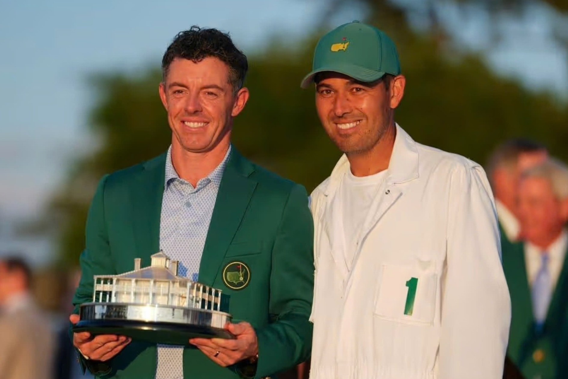 Nguoi dan ong 36 tuoi thanh trieu phu USD nho di nhat bong golf hinh anh