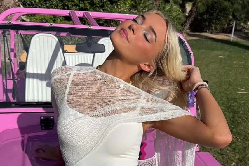 Bo anh noi y khien co phieu Victoria’s Secret giam manh hinh anh