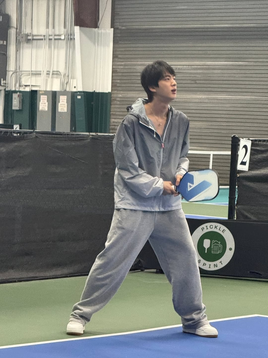 BTS,  Jin,  V,  J-Hope,  bo mon anh 1