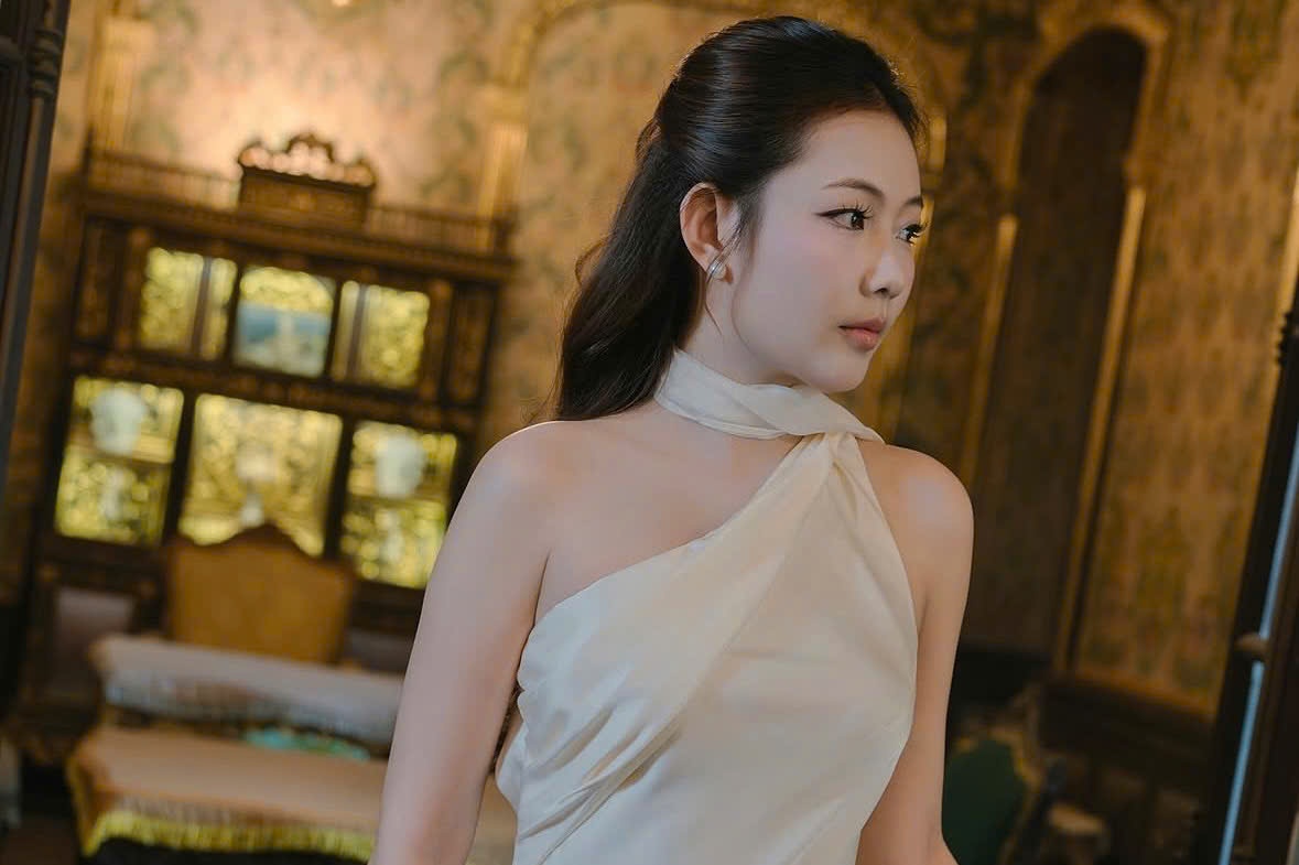 Thay gi tu hinh anh rop kin 'nang tho' mac vay lua o Hue hinh anh