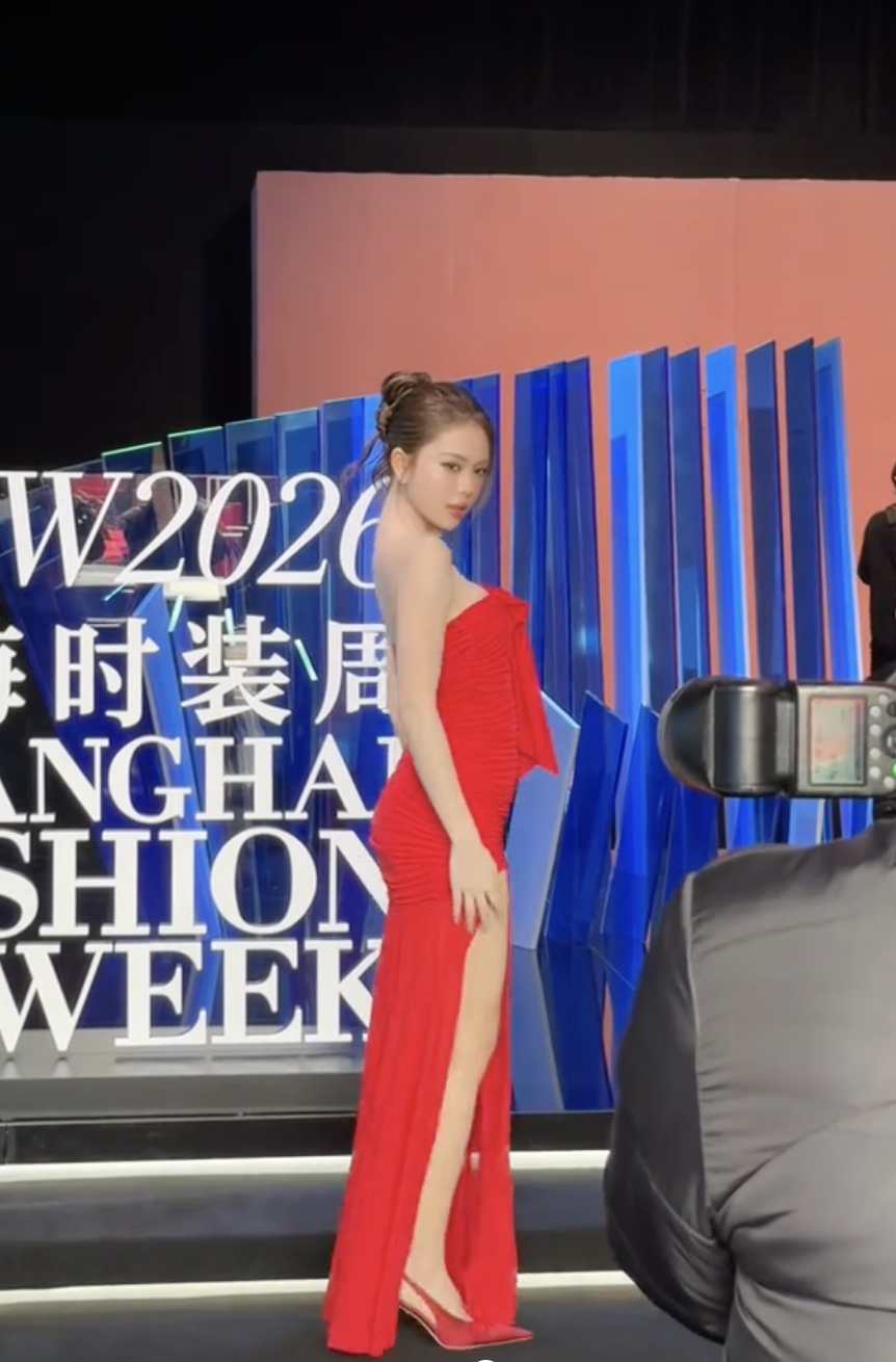 Andree Right Hand,  rapper,  ban gai anh 5