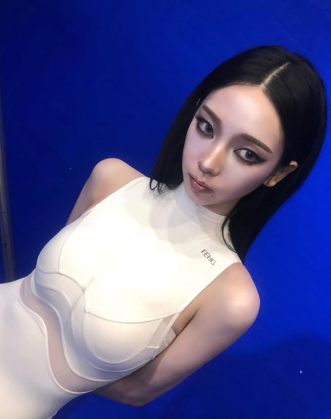 Han,  Han Quoc,  AI,  Lim Feng,  Wren Evans,  K-pop anh 1