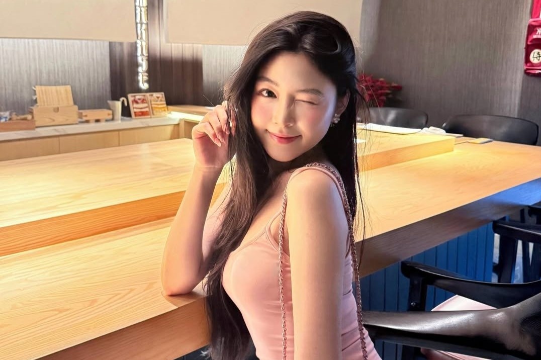 Tui Chanel tram trieu dong cua con gai Quyen Linh o tuoi 20 hinh anh