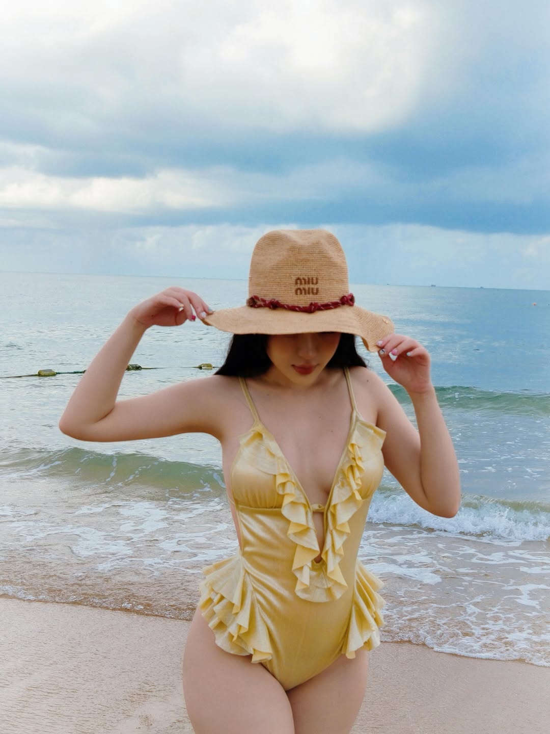 khoe,  khoe dang,  xuyen thau,  thoi trang,  Newsfeed Rate anh 6