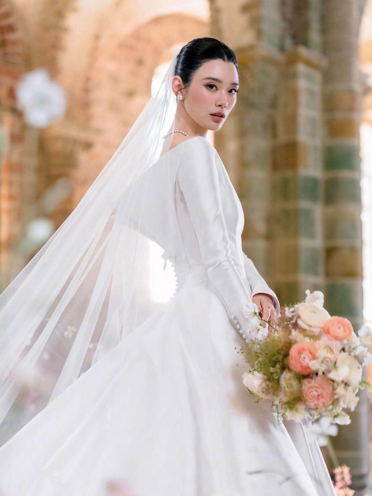 sieu mau,  Macau,  He Mong Dao,  Ha Du Quan,  dam cuoi,  vay cuoi Victoria's Secret anh 2