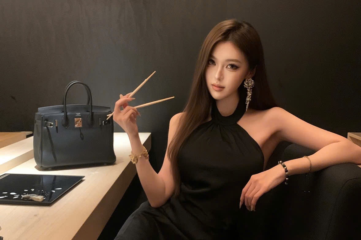 Dich vu ban anh 'phong bat' gia 1.000 dong no ro o Trung Quoc hinh anh