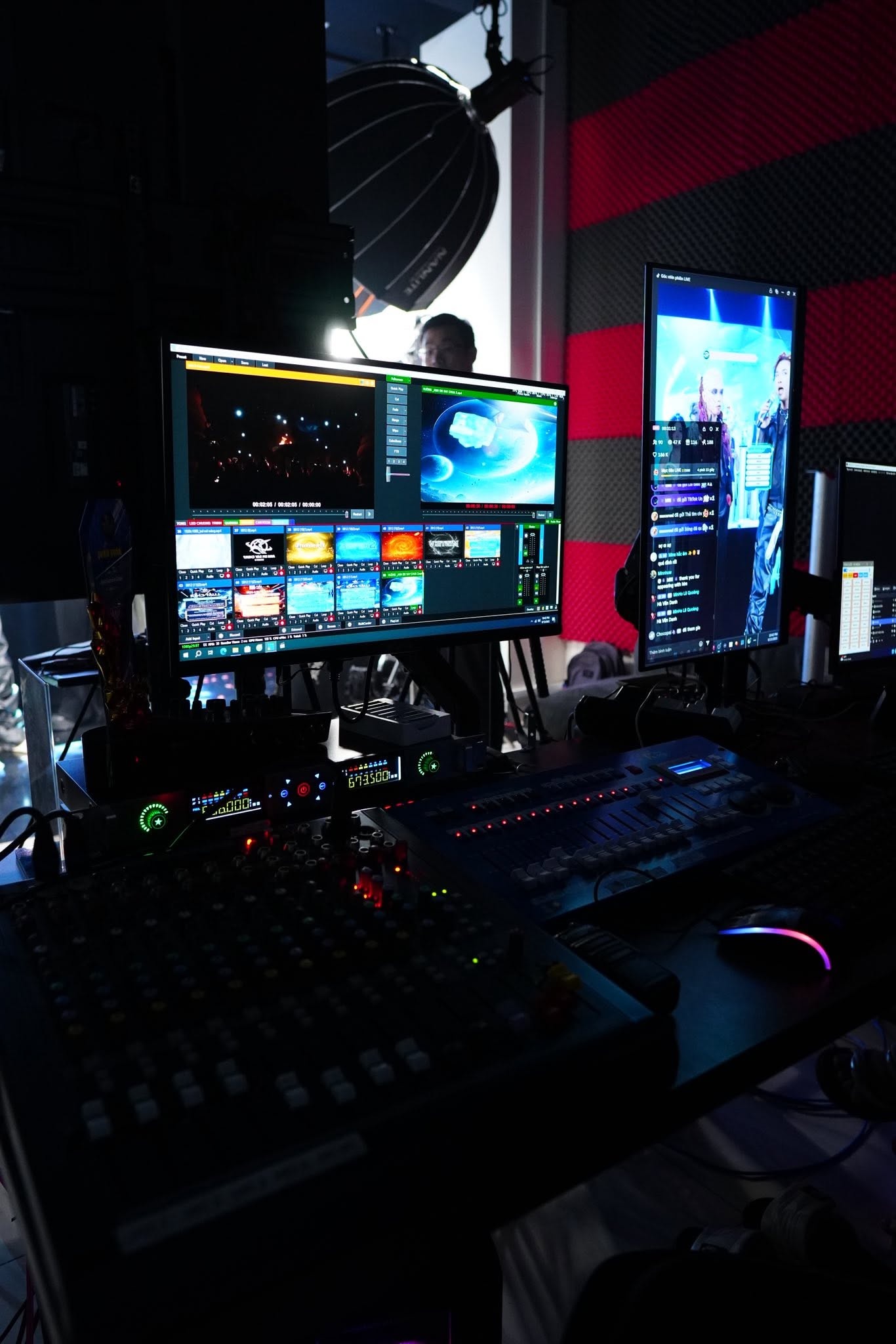 livestream, công việc, TikTok, sự nghiệp, văn phòng ảnh 4 livestream, cong viec, TikTok, su nghiep, van phong anh 4