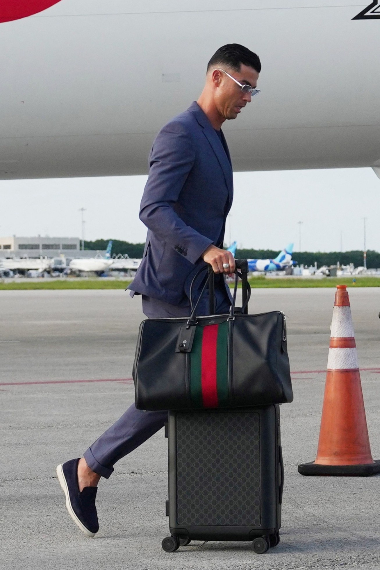 Ronaldo,  thoi trang,  Bo Dao Nha,  Georgina Rodriguez anh 1