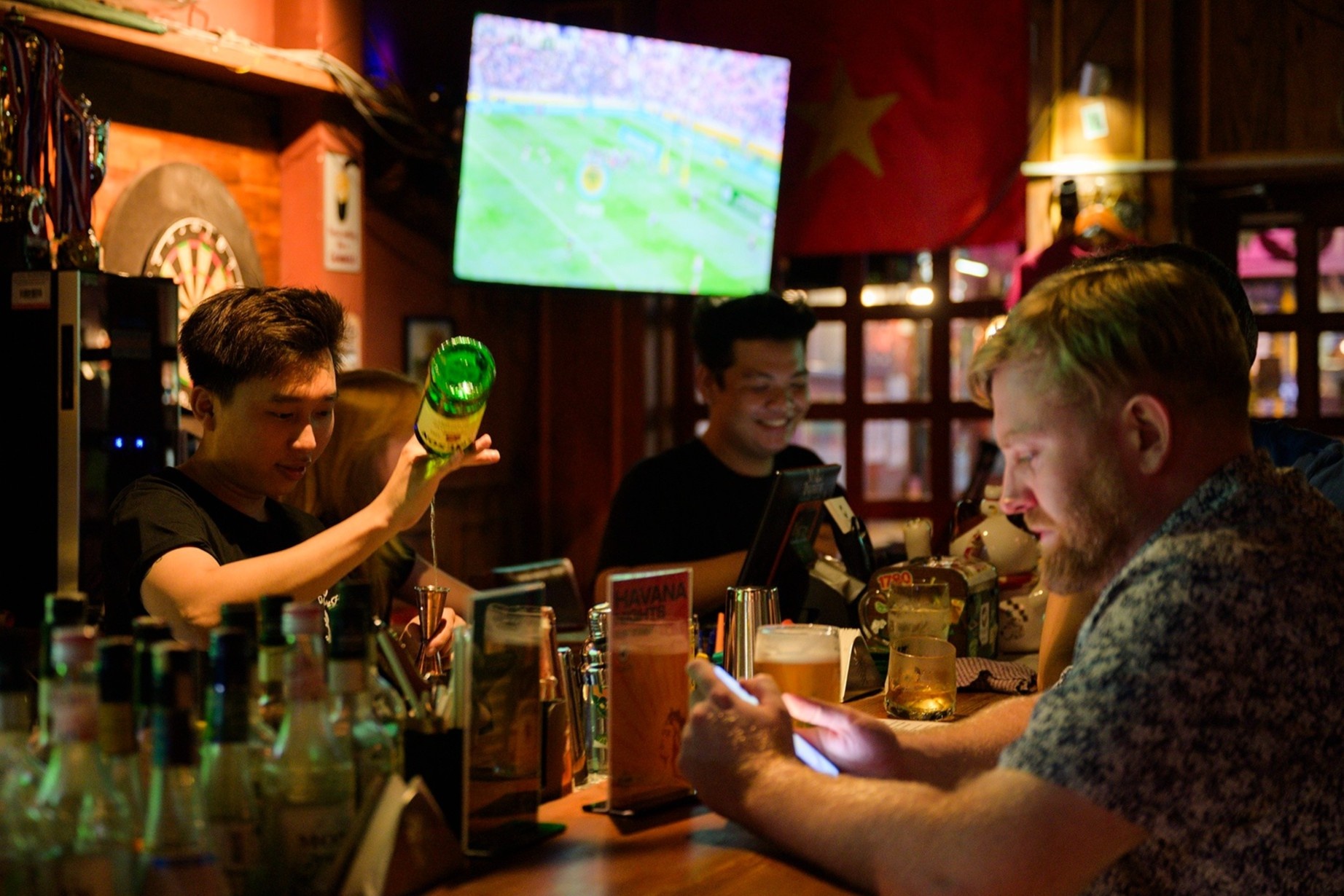 'Bo tui' them hang chuc trieu dong mua World Cup hinh anh