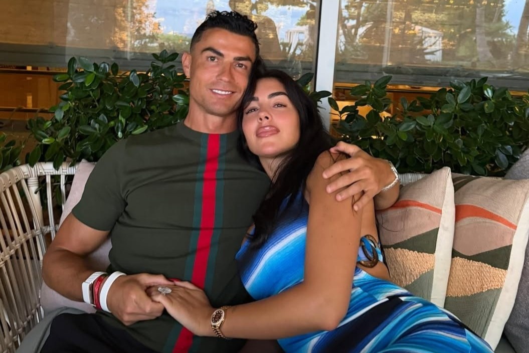 Ban gai Ronaldo den My ngay truoc tran Bo Dao Nha - Colombia hinh anh