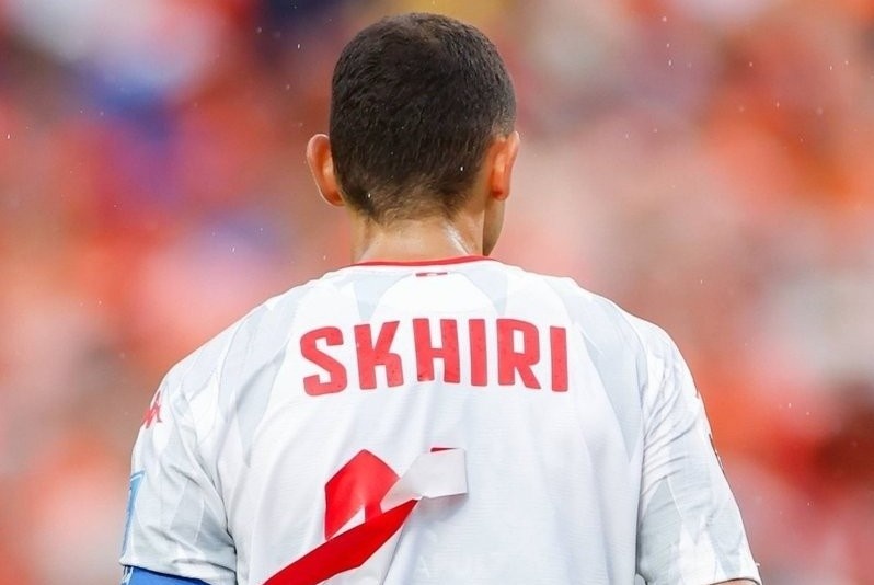 Kappa bi reo ten truoc 'tham hoa' ao dau o World Cup hinh anh