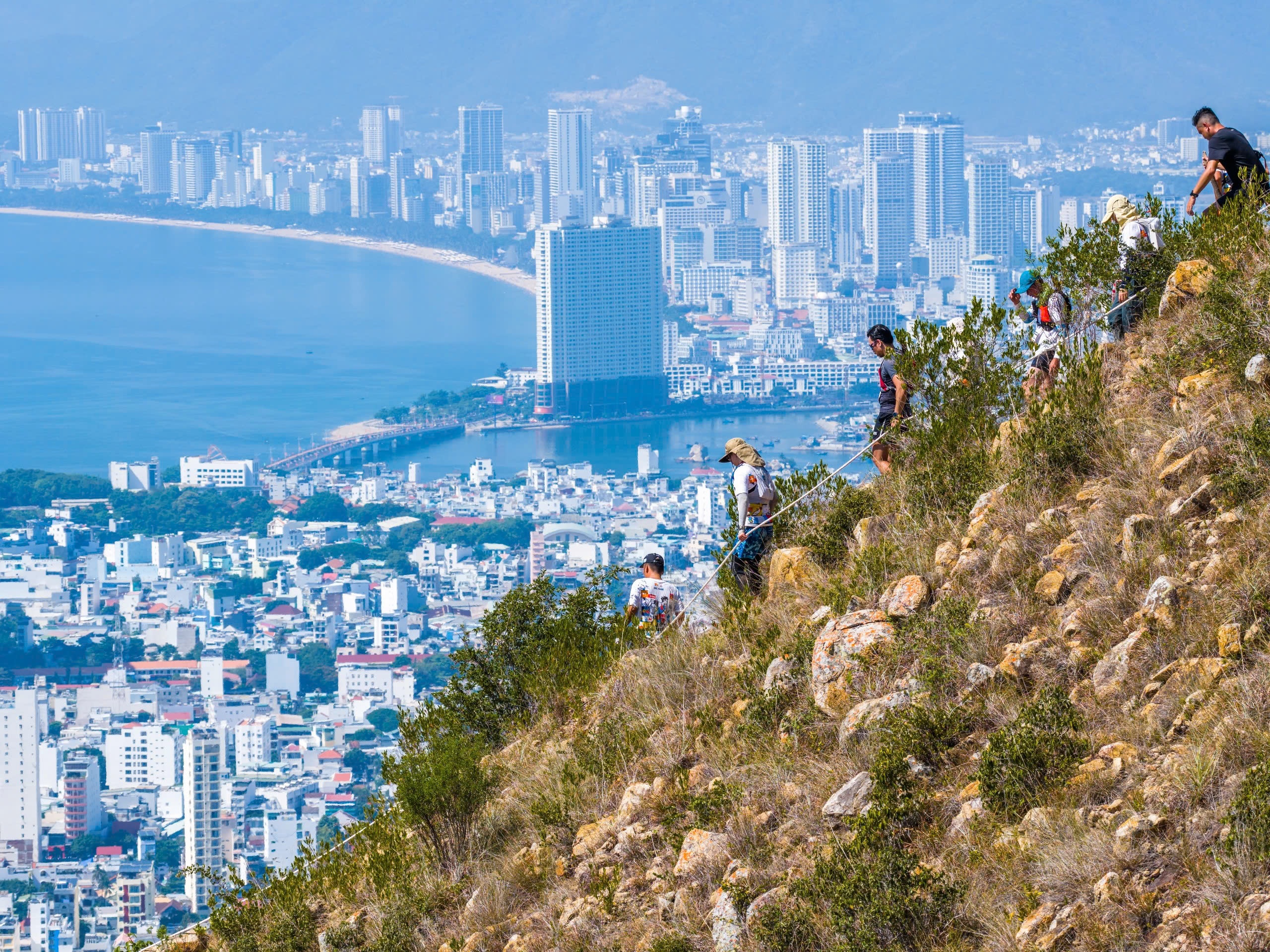 Nha Trang,  C&ocirc; Ti&ecirc;n,  Mitsubishi Motors Vietnam,   ảnh 1