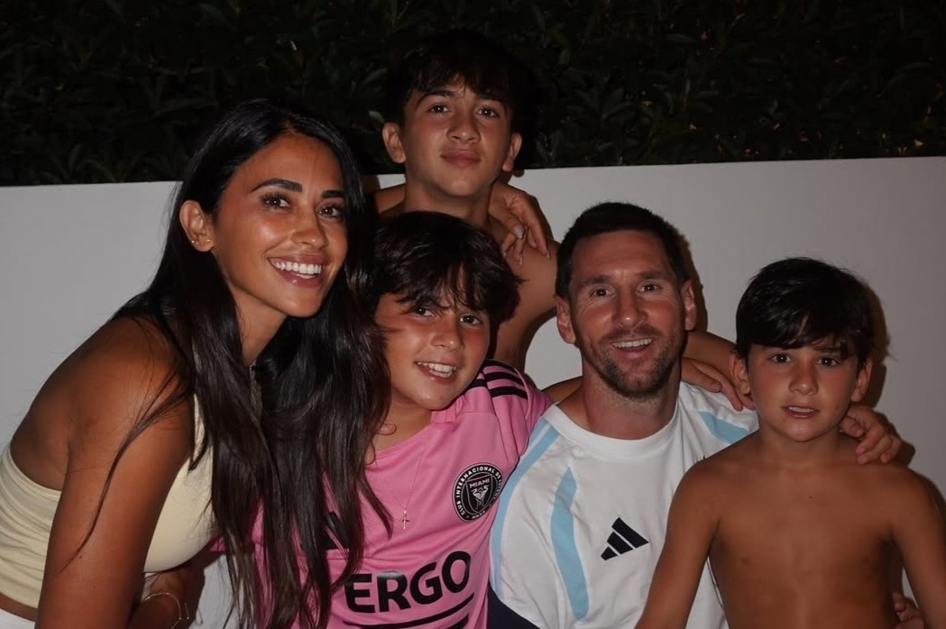 Messi tham vo con truoc them tran Argentina - Ai Cap hinh anh