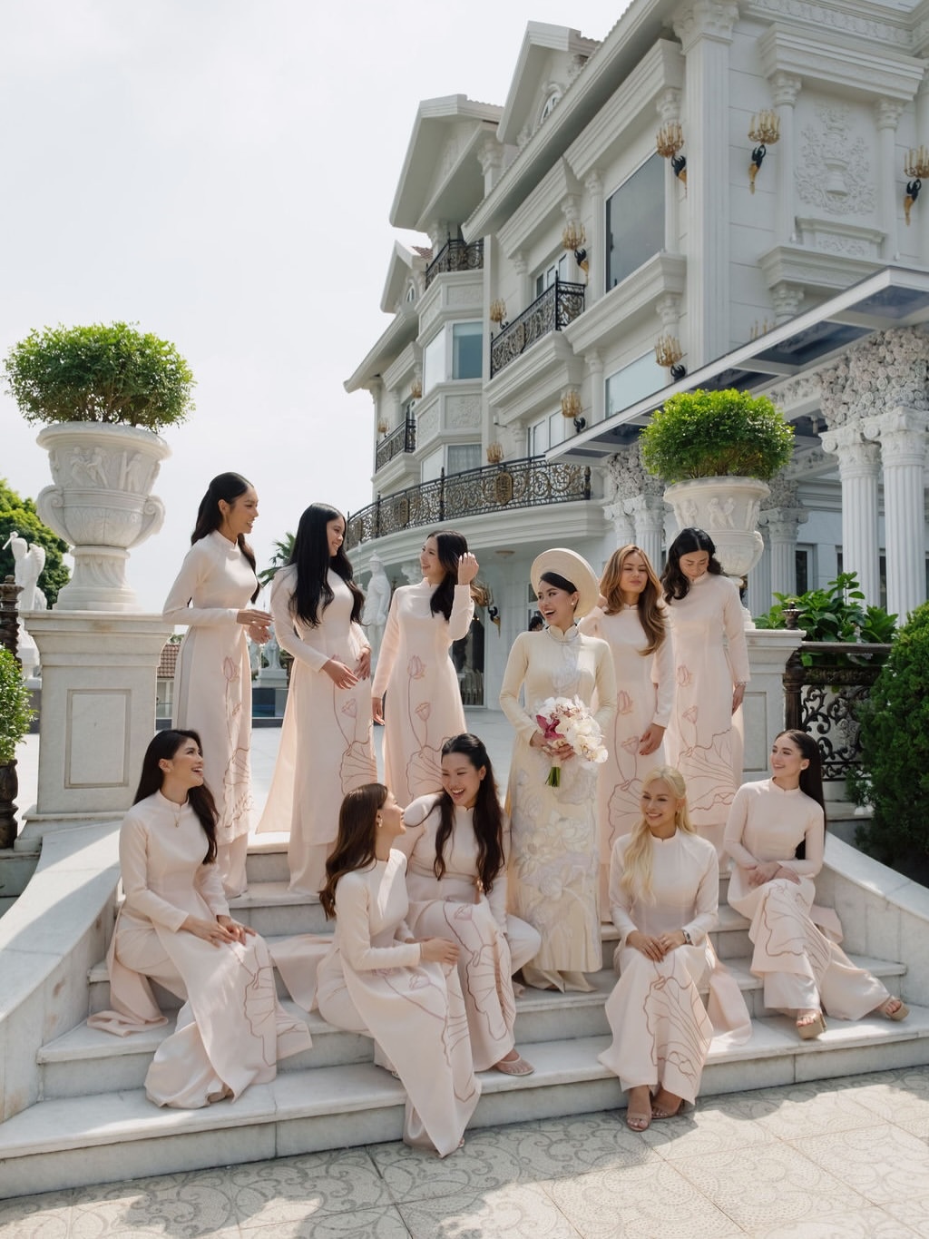 Johnathan Hạnh Nguyễn, TP.HCM ảnh 4 Johnathan Hanh Nguyen, TP.HCM anh 4