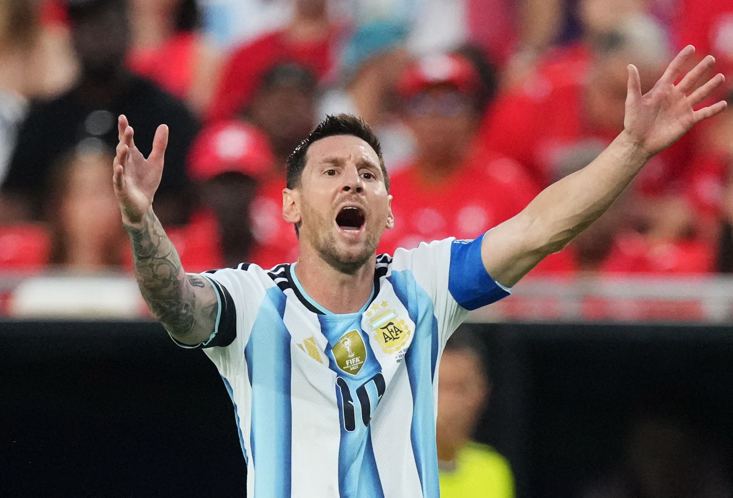 Nike đối đầu Adidas ở bán kết World Cup