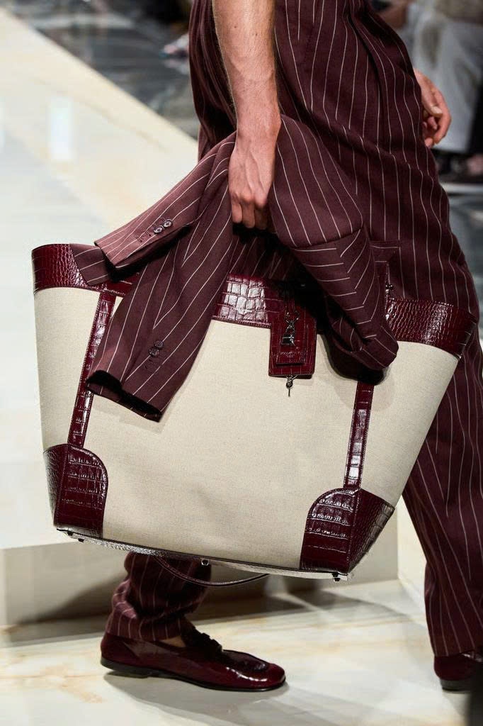 Haaland, túi, gấu mèo, Dolce & Gabbana ảnh 2 Haaland, túi, gấu mèo, Dolce & Gabbana ảnh 2