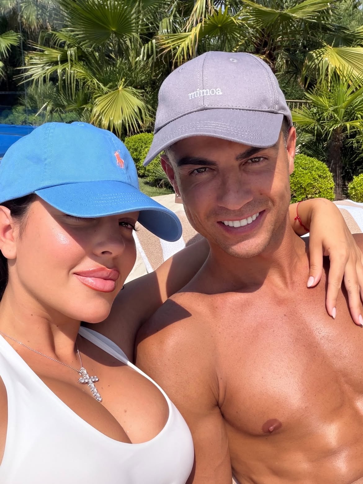 Ronaldo,  h&ocirc;n th&ecirc;,  gia đ&igrave;nh,  b&oacute;ng đ&aacute;,  Bồ Đ&agrave;o Nha ảnh 1