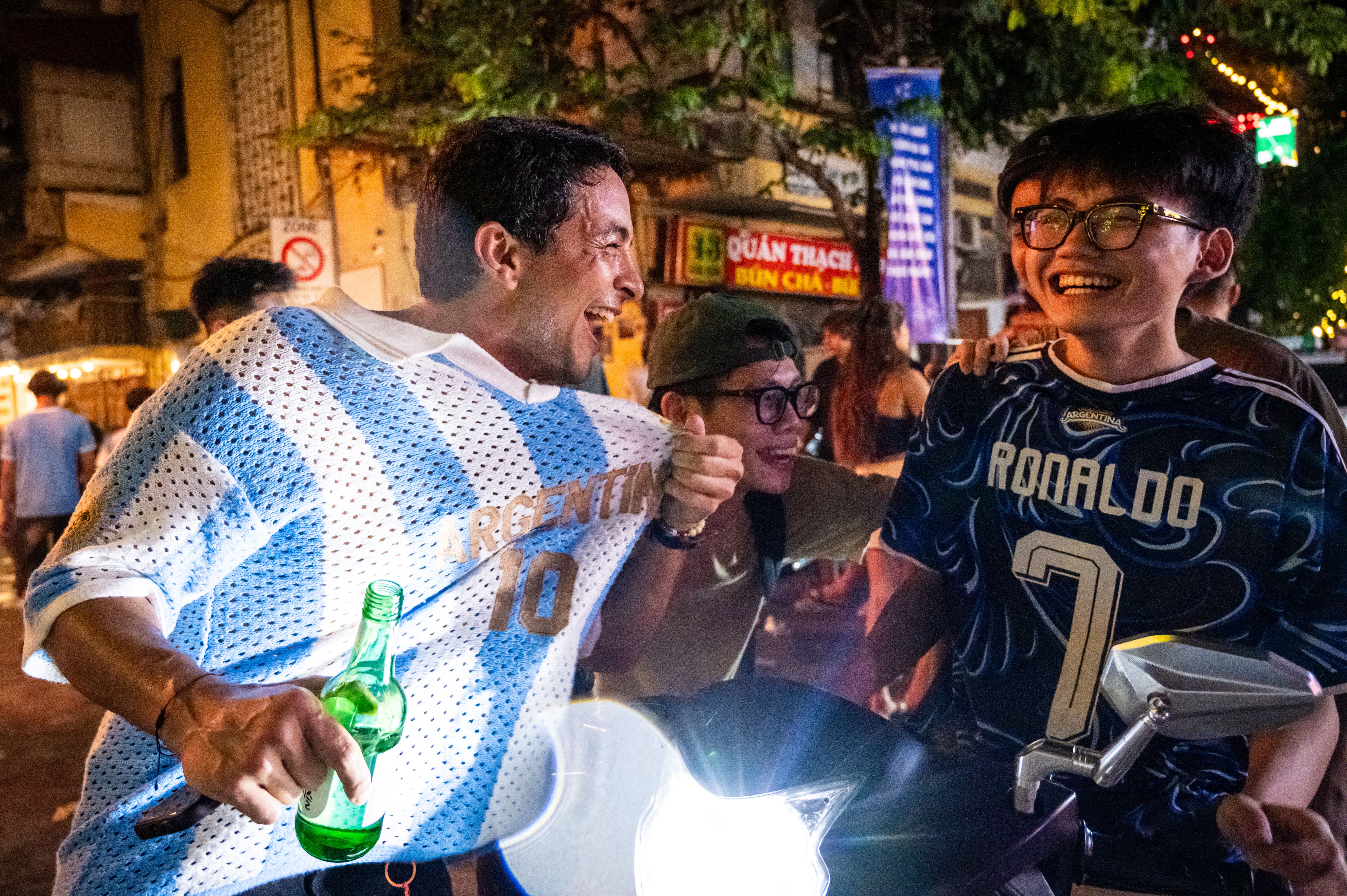World Cup,  b&oacute;ng đ&aacute;,  ph&uacute;c lợi,  đ&atilde;i ngộ ảnh 2