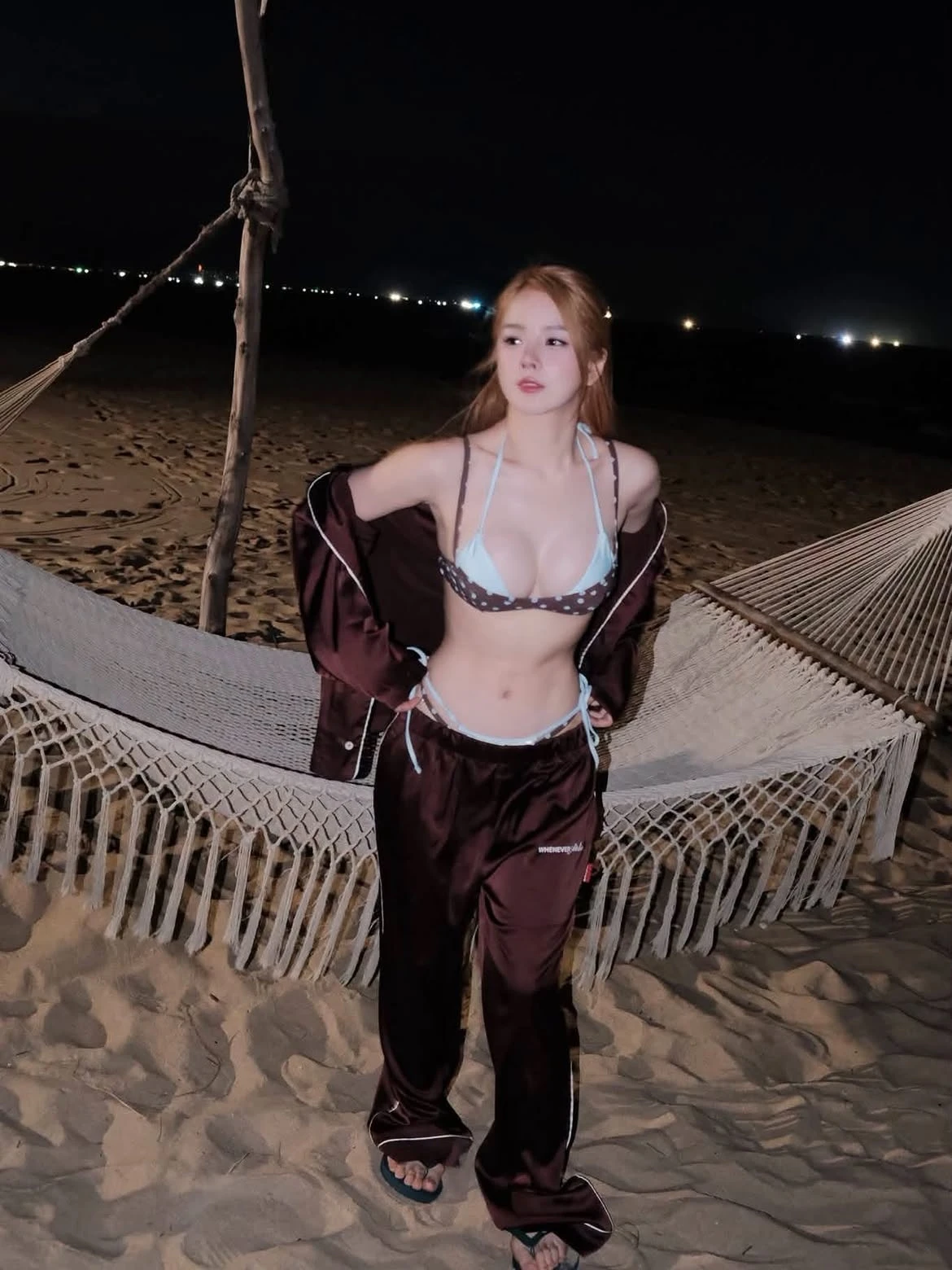 Ngọc Trinh, thời trang, người mẫu, diễn viên, bikini, cưới ảnh 9 Ngọc Trinh, thời trang, người mẫu, diễn viên, bikini, cưới ảnh 9