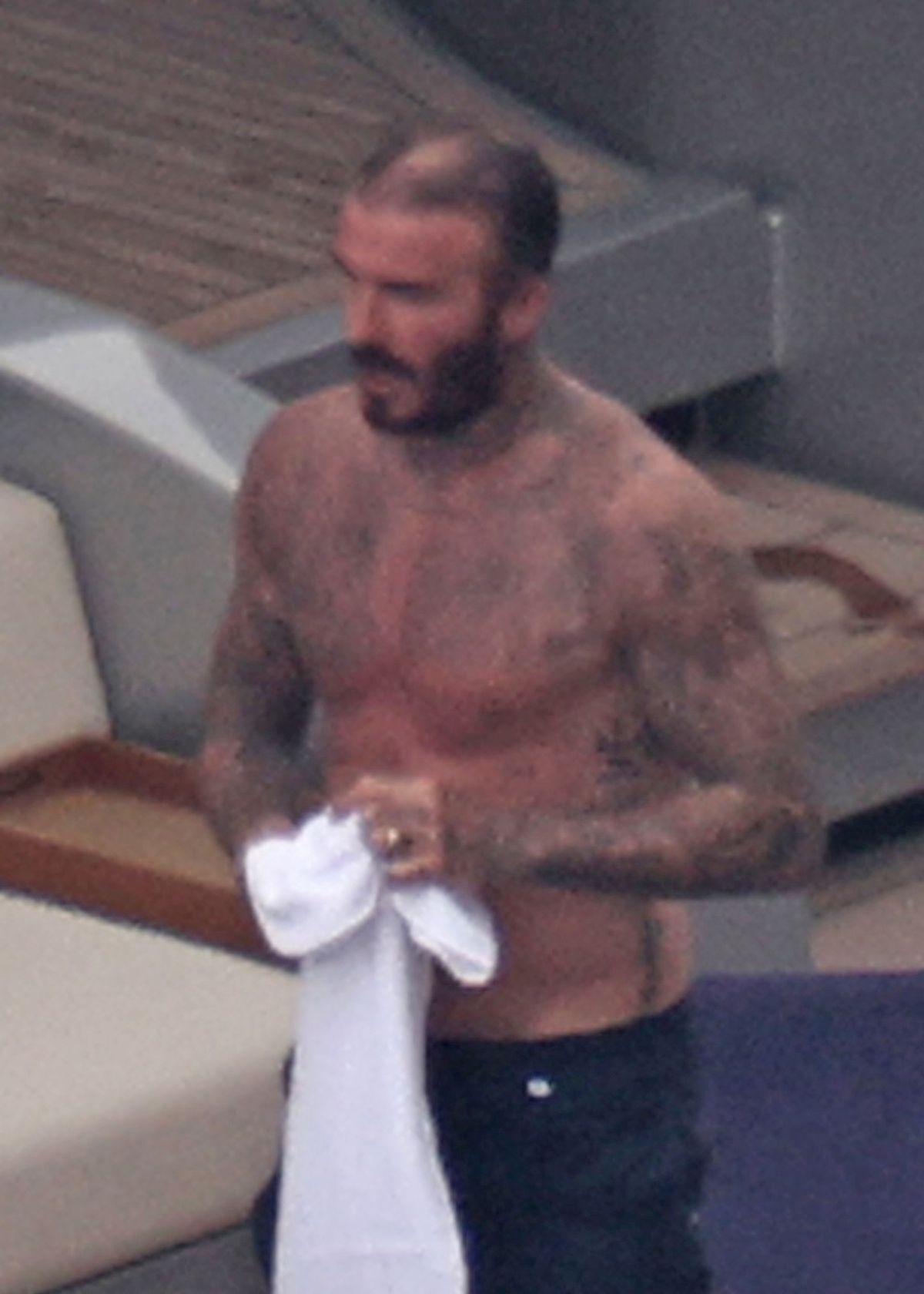 David Beckham,  Beckham,  b&oacute;ng đ&aacute; ảnh 1