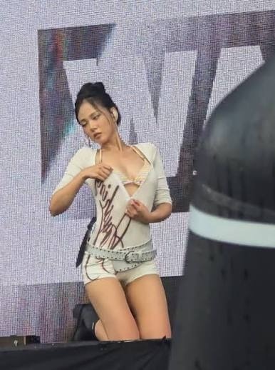 Waterbomb,  Karina,  aespa,  Tsuki,  Billlie,  BIBI ảnh 9