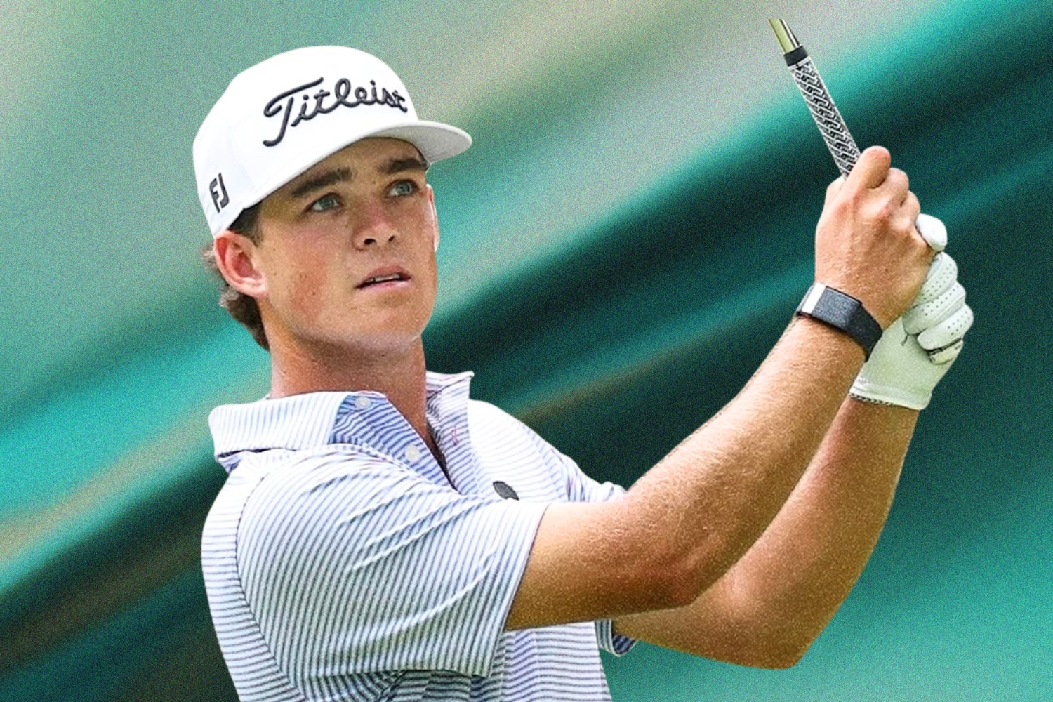 Tân binh 21 tuổi đánh bại golfer số 1 thế giới