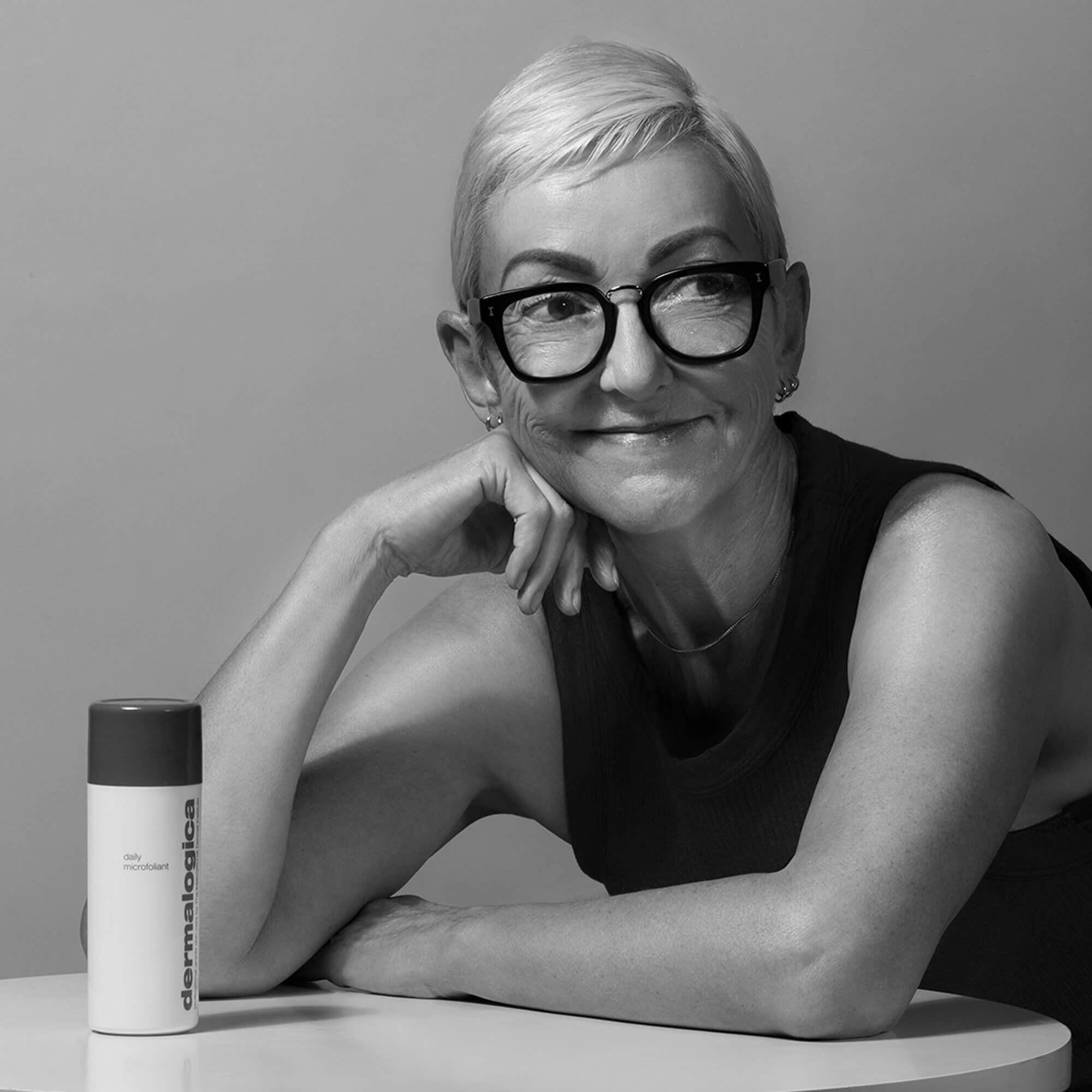s&aacute;ch,  Nars,  Dior,  Dermalogica ảnh 7