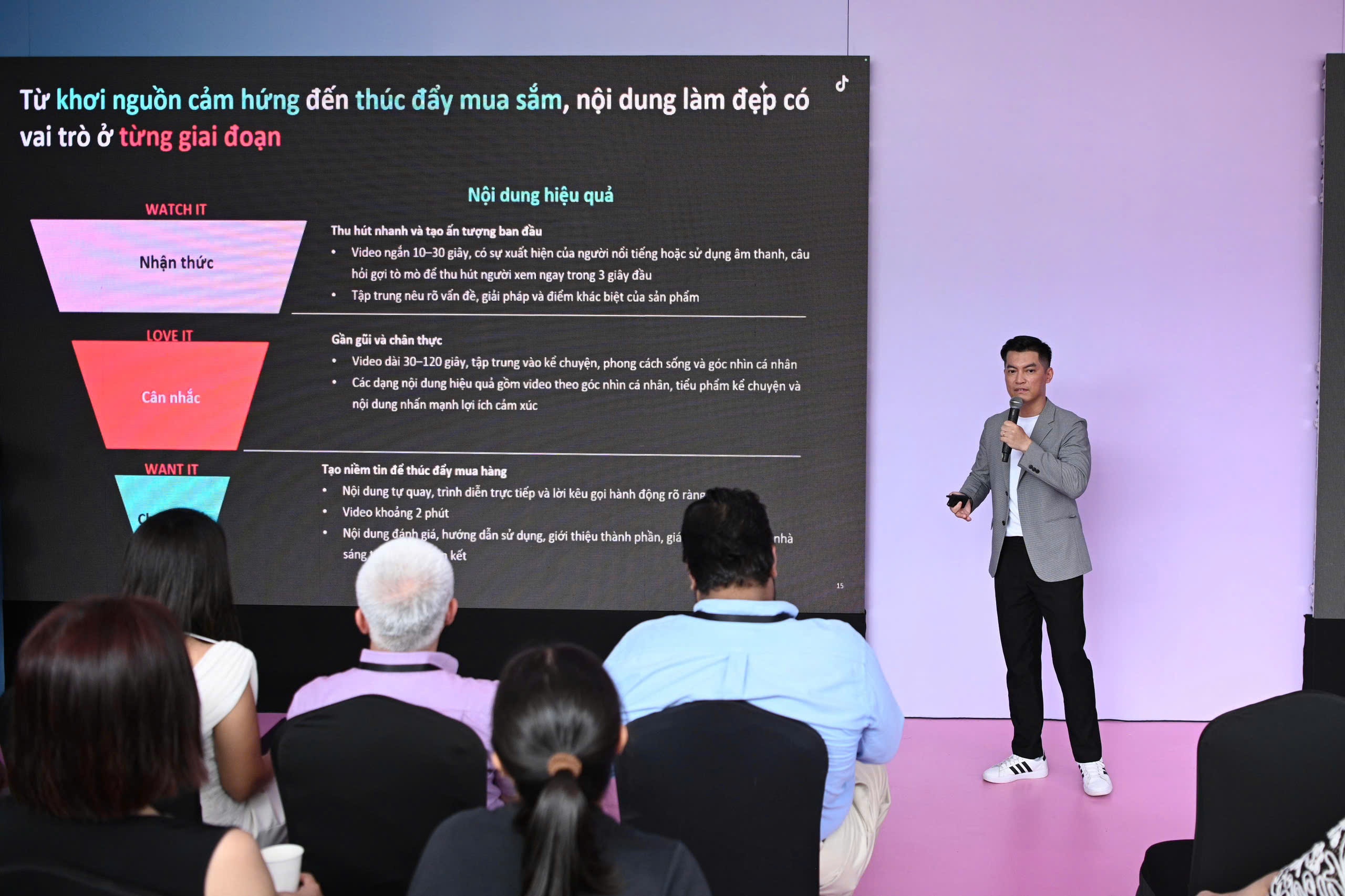 TikTok,  l&agrave;m đẹp,  thương hiệu,  s&aacute;ng tạo,  nội dung,  quảng c&aacute;o,  hợp đồng,  uy t&iacute;n ảnh 1