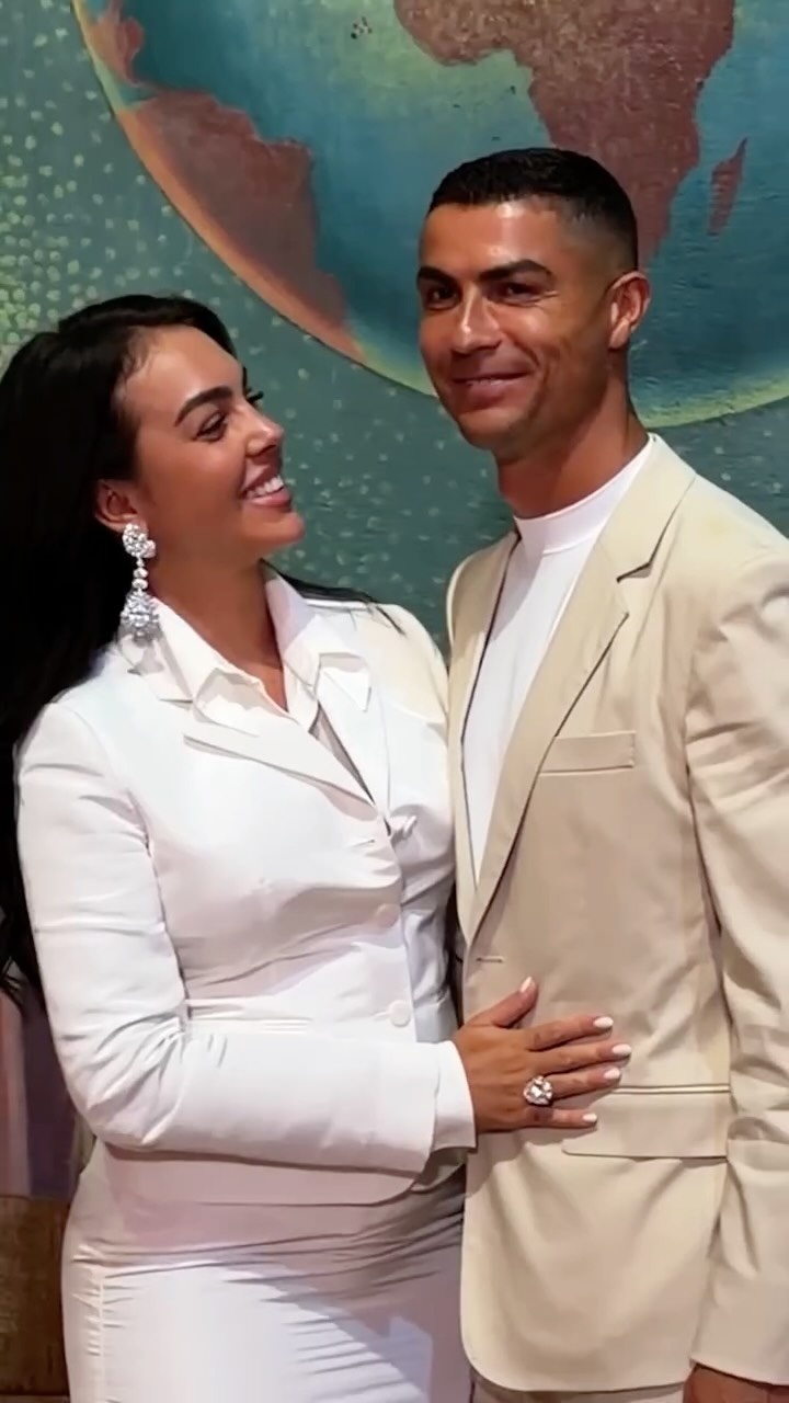 Ronaldo,  đ&aacute;m cưới,  xu hướng,  trang sức,  Georgina Rodr&iacute;guez ảnh 2