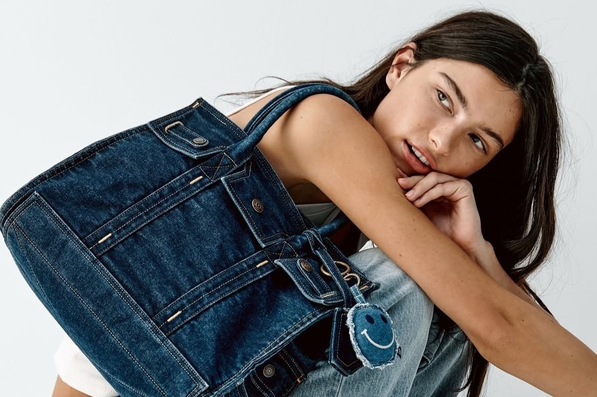 Gap kéo Hermès Birkin xuống phân khúc bình dân