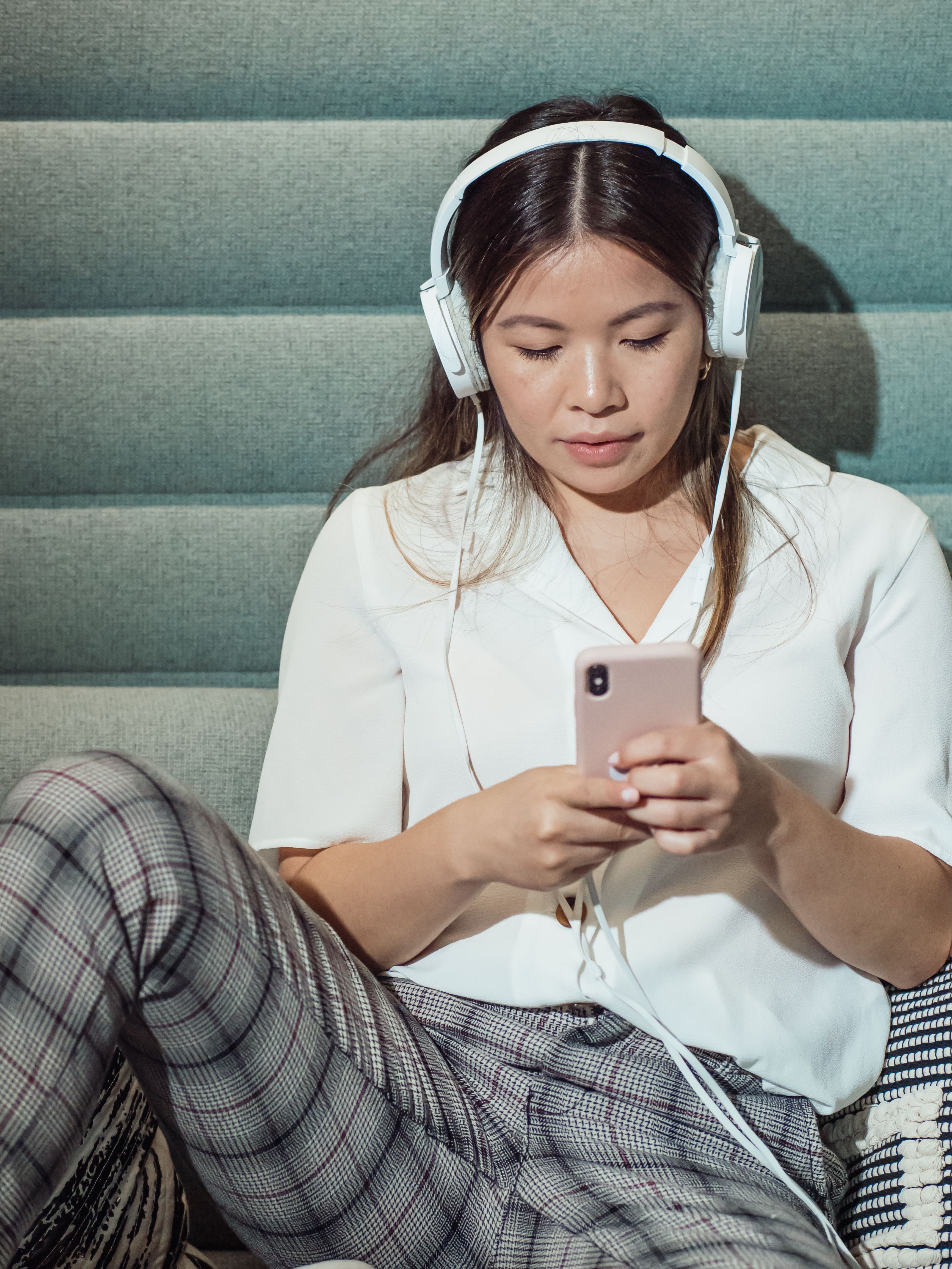 A,  A l&ocirc;,  điện thoại,  Hello,  trẻ ảnh 2