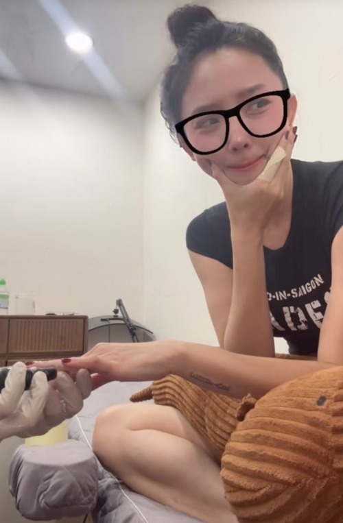 V&otilde; H&agrave; Linh,  thẩm mỹ,  T&oacute;c Ti&ecirc;n ảnh 4