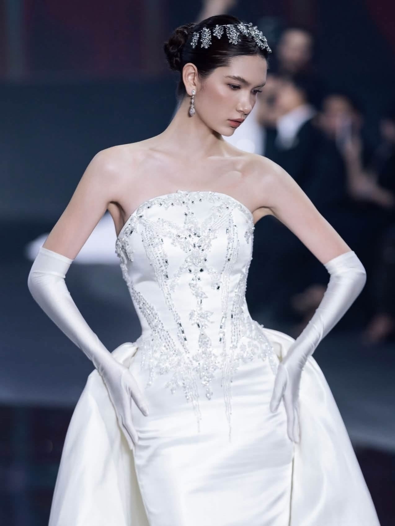 c&ocirc; d&acirc;u,  Đặng Thanh Giang,  Newsfeed Rate ảnh 3