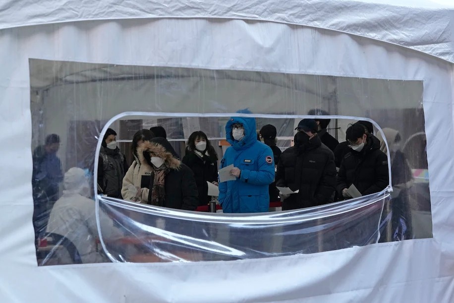 Cong bo moi ve bien chung Omicron hinh anh